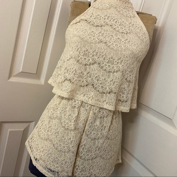 Beau Tissu Cream Crochet Lace Open Back Sleeveless Halter Romper - Picture 3 of 9